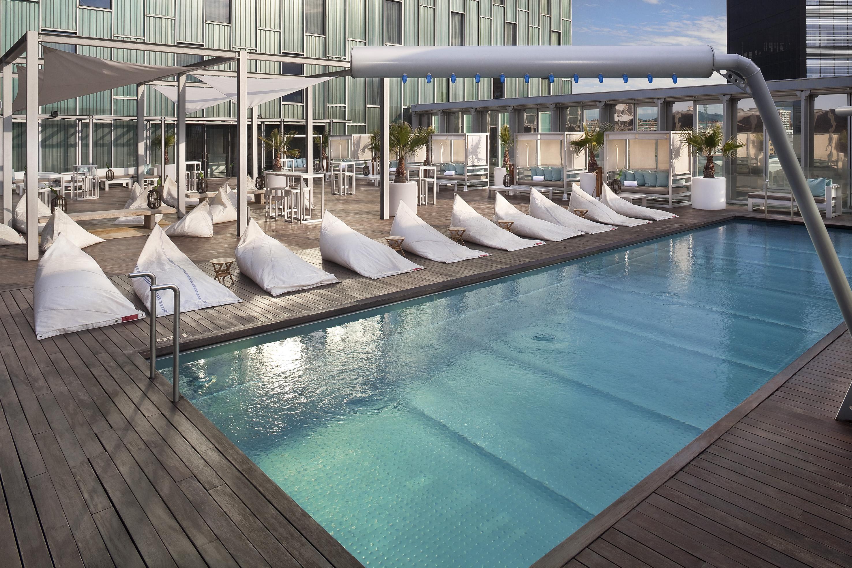 Готель Melia Barcelona Sky 4* Sup Екстер'єр фото