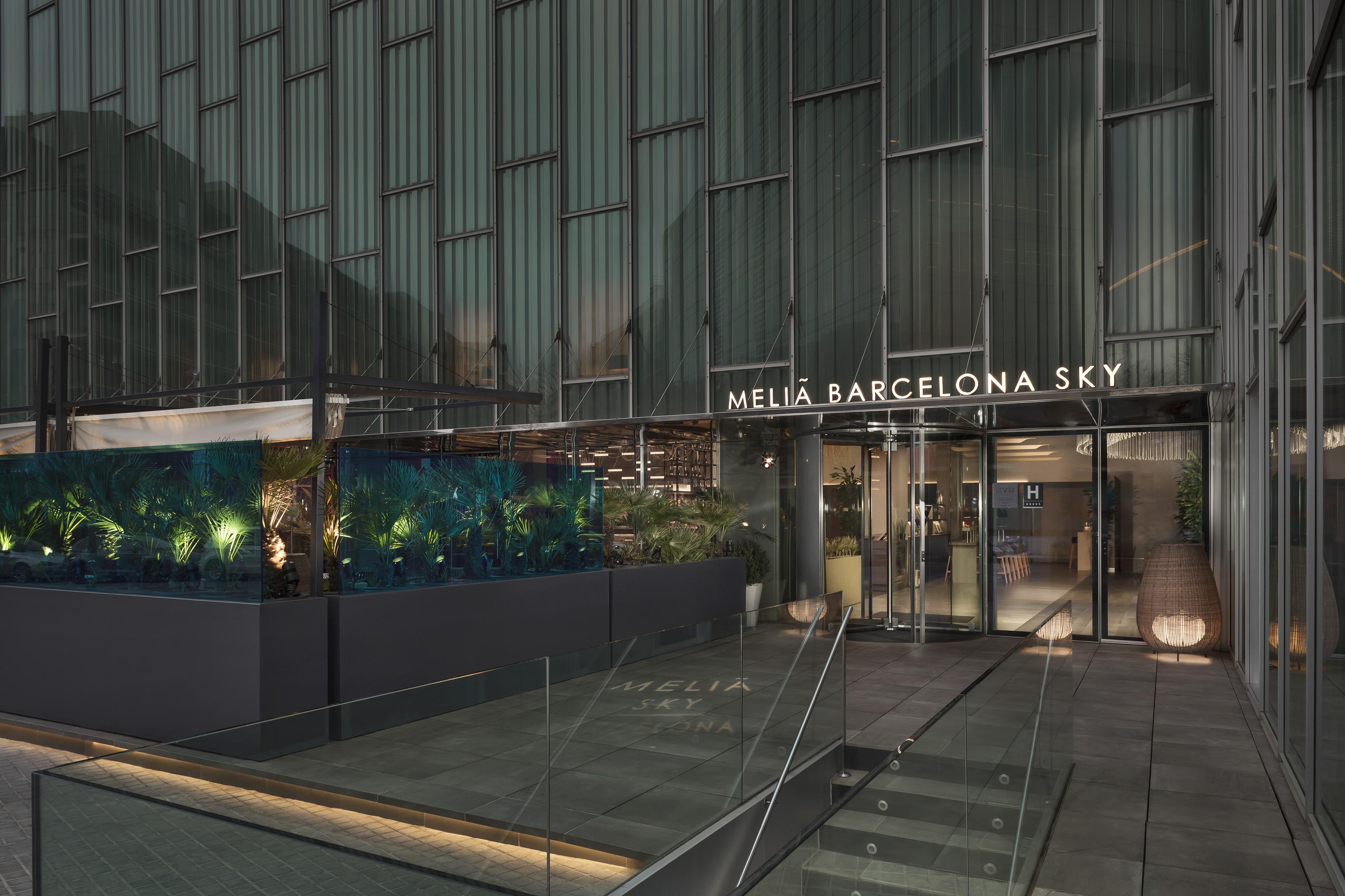 Готель Melia Barcelona Sky 4* Sup Екстер'єр фото