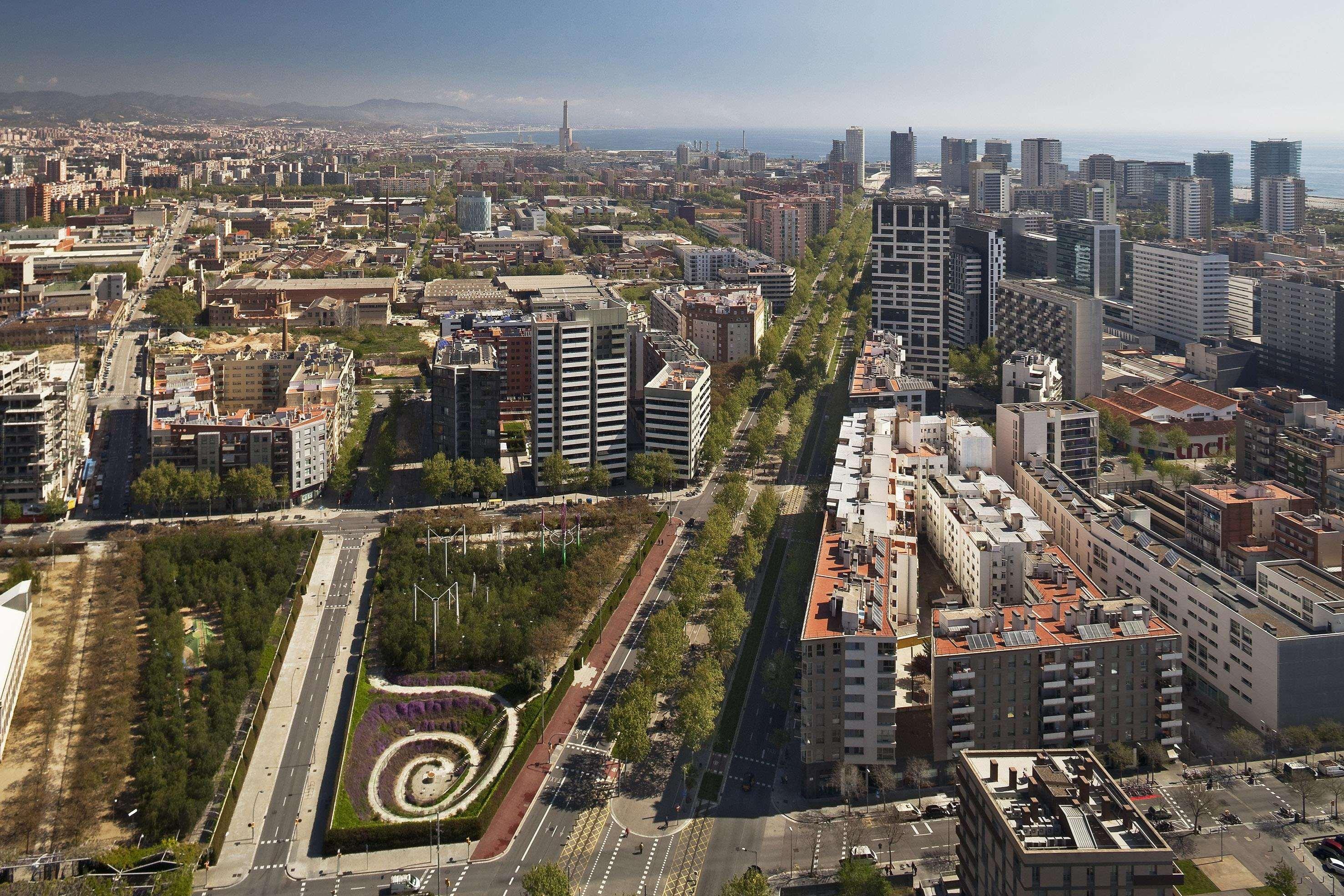 Готель Melia Barcelona Sky 4* Sup Екстер'єр фото