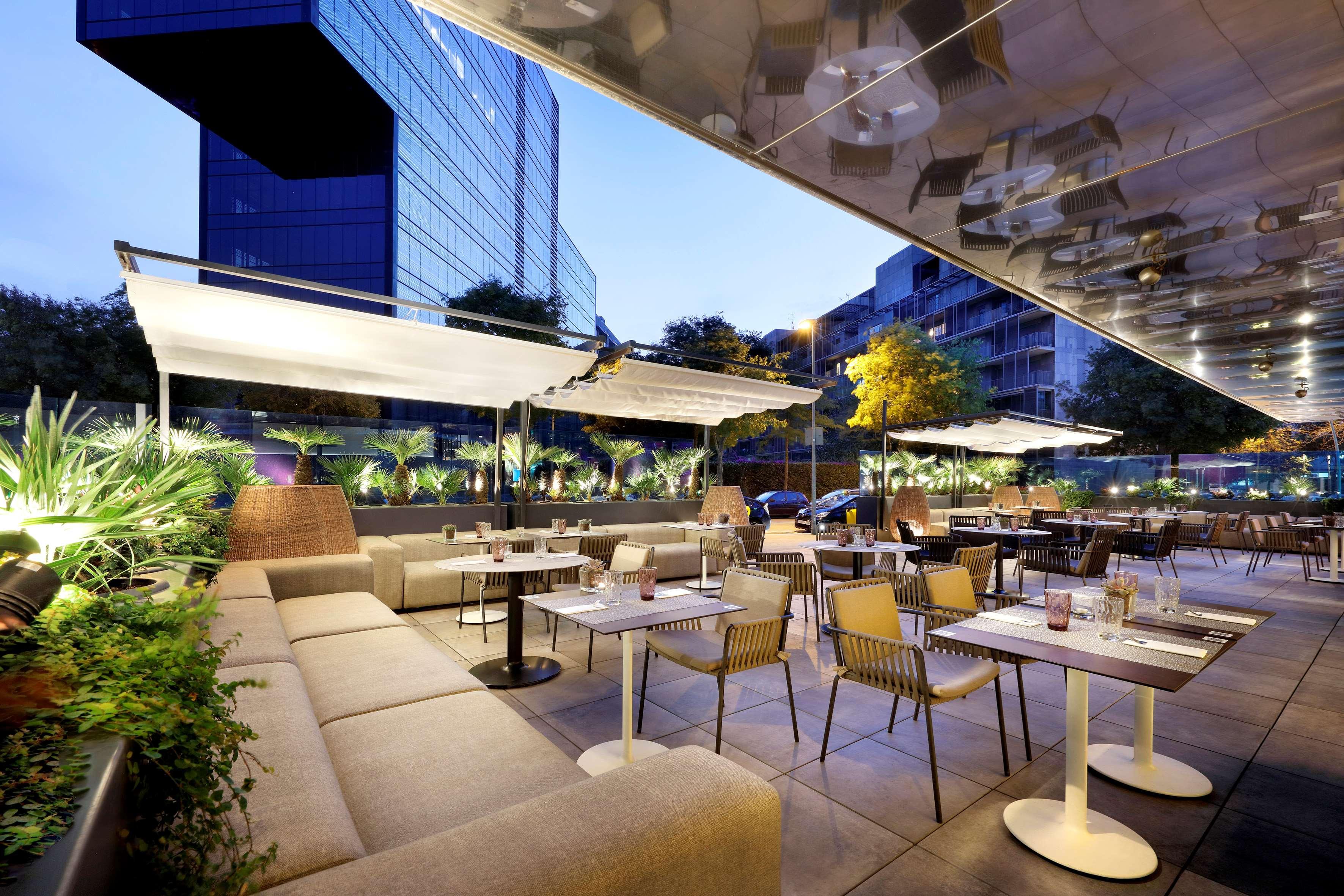 Готель Melia Barcelona Sky 4* Sup Екстер'єр фото