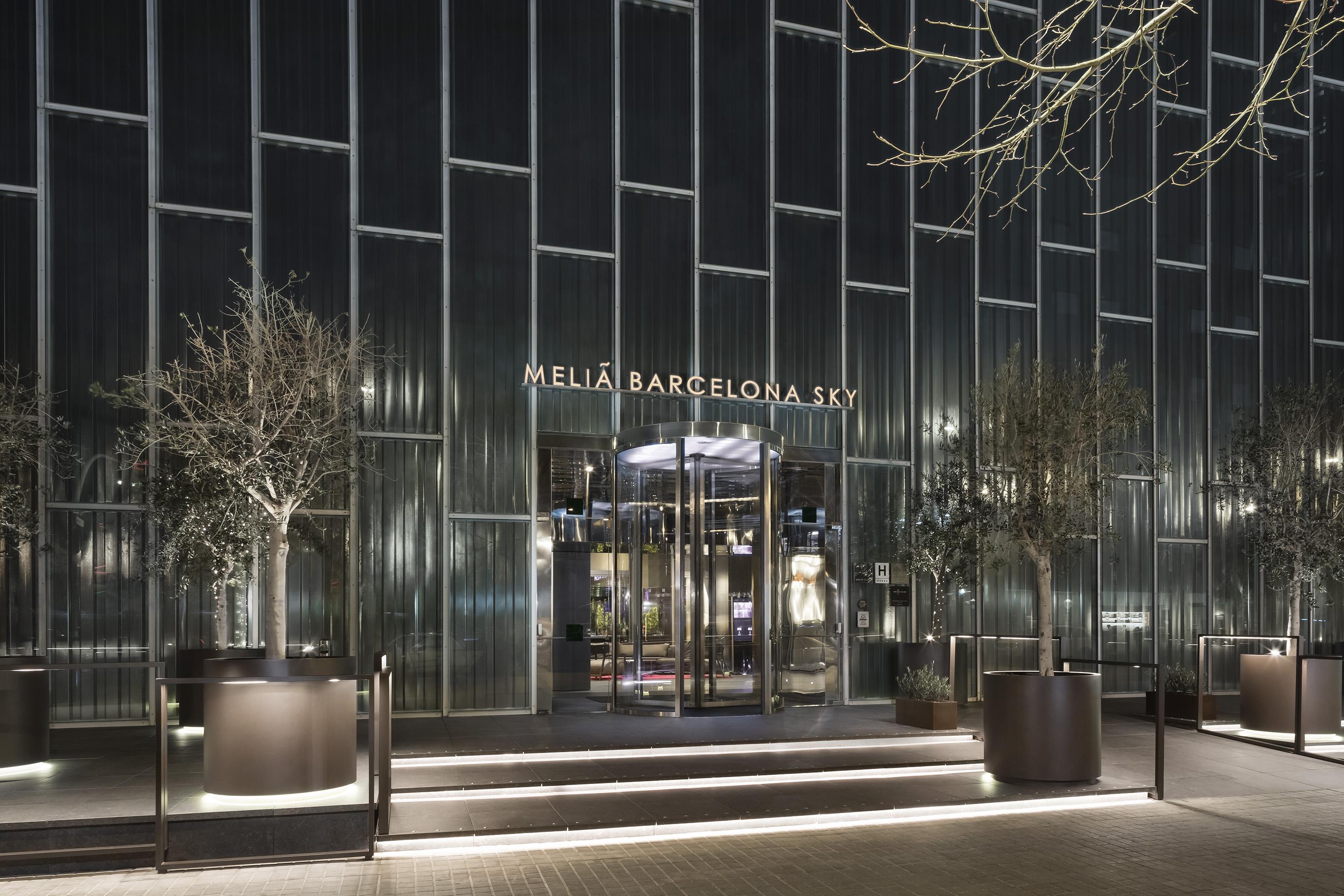 Готель Melia Barcelona Sky 4* Sup Екстер'єр фото